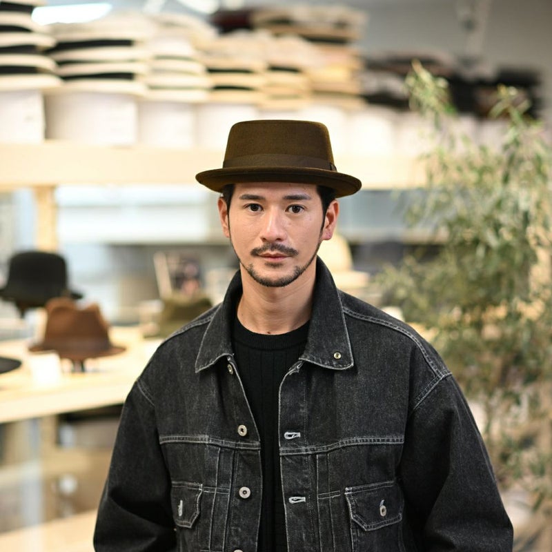 ビガリのポークパイハット PLATITO（プラティート）チョコレート