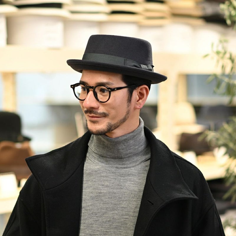 ビガリのポークパイハット PLATITO（プラティート）ダークグレー