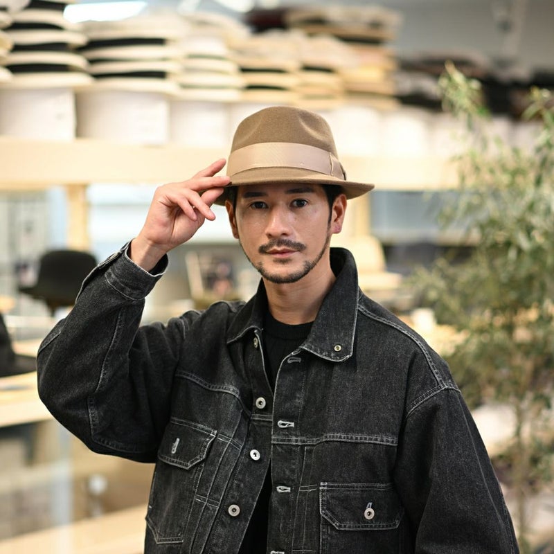 ビガリのフェルトハット PLOMO（プロモ）カーキ