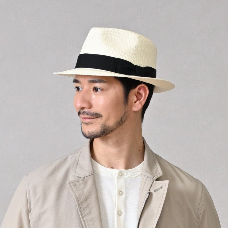ビガリのパナマハット QUICKSTEP PANAMA（クイックステップ パナマ）ホワイトのモデル写真