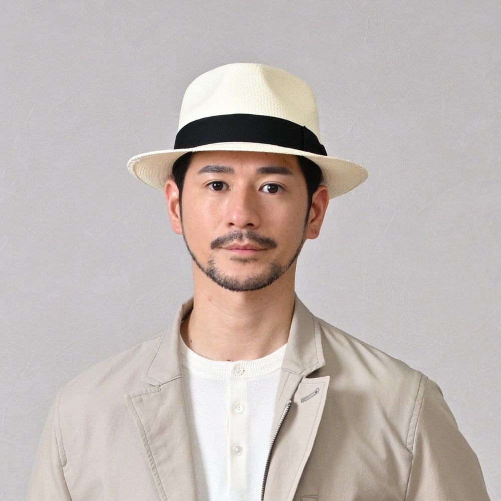 【新品】ビガリ　パナマハット　ネイビーリボン　58cm 汗どり　調整テープ付き ビガリ パナマハット QUICKSTEP PANAMA（クイックステップ パナマ