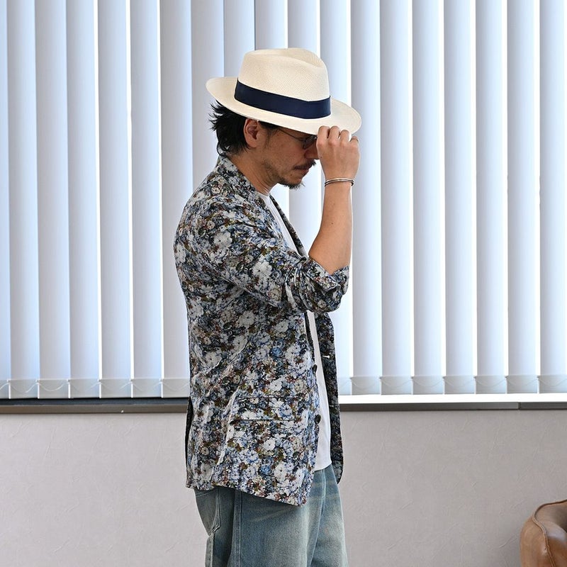 ビガリのパナマハット SANTORINI（サントリーニ）ホワイトのモデル写真