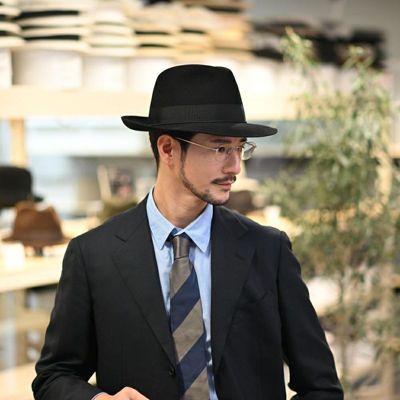 ボルサリーノのフェルトハット Q.S. Anello Rasato（Q.S. アネロ ラザート） 114336 ブラックのモデル写真