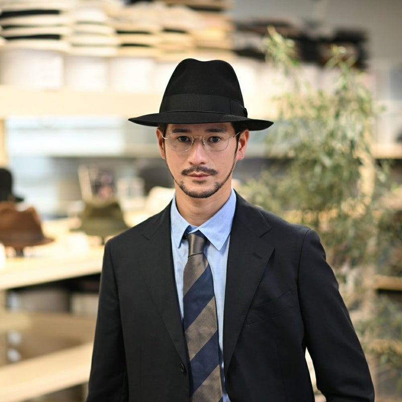 ボルサリーノのフェルトハット Q.S. Anello Rasato（Q.S. アネロ ラザート） 114336 ブラックのモデル写真