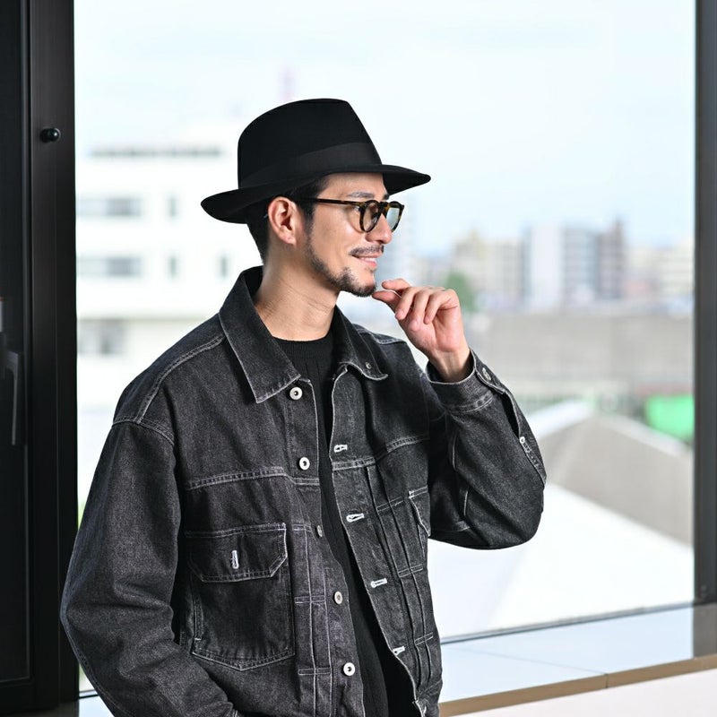 ボルサリーノのフェルトハット Q.S. Anello Rasato（Q.S. アネロ ラザート） 114336 ブラックのモデル写真