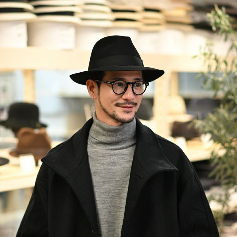 ボルサリーノのフェルトハット Q.S. Anello Rasato（Q.S. アネロ ラザート） 114336 ブラックのモデル写真