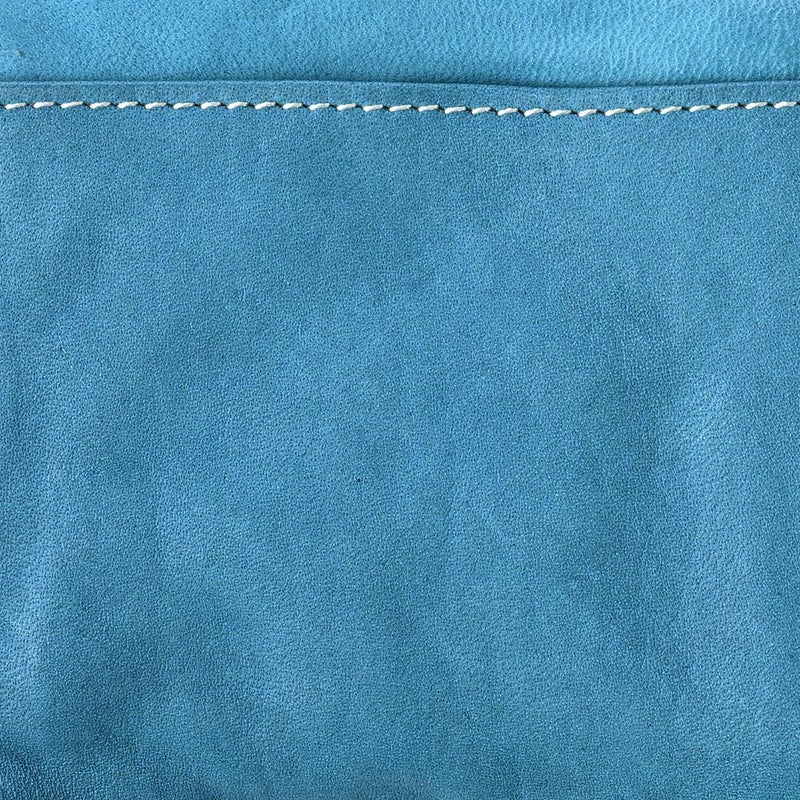 リアルマインドの二つ折り財布 FORO（フォロ） 馬革 製品染め ボックス型小銭入れ付き折財布 ブルー