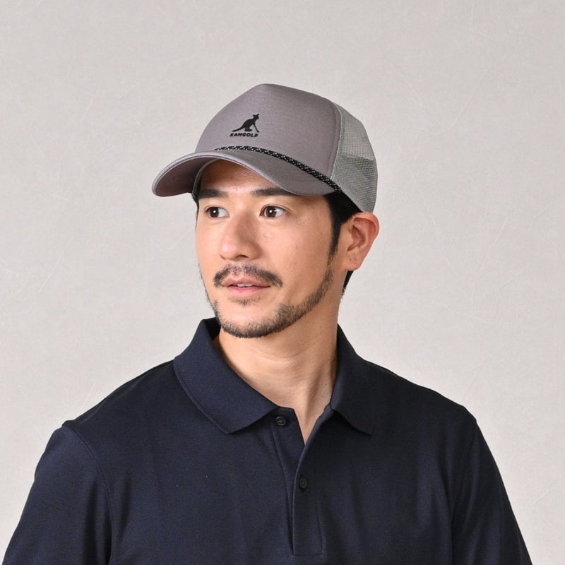 カンゴールのキャップ KANGOLF LOGO TRUCKER（カンゴルフ ロゴ トラッカー） グレー
